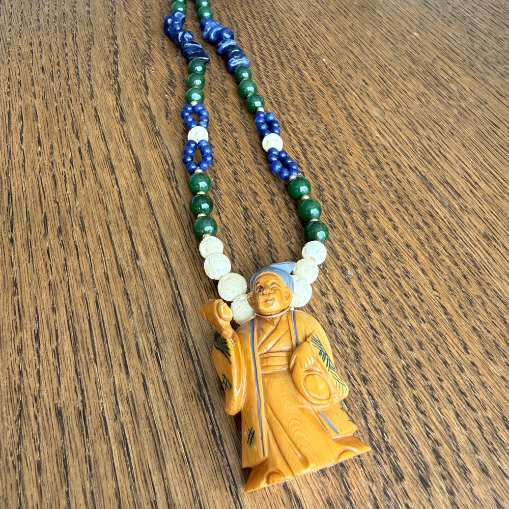Handcrafted Jade and Gemstone Beaded Necklace from Japan - Picture 2 of 3